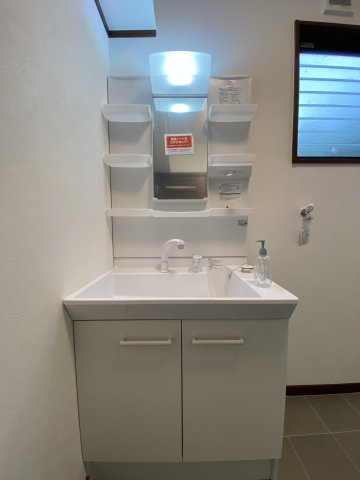 【独立洗面台】 | 菊池郡大津町大津　中古戸建 | ☆洗面化粧台新品交換済☆