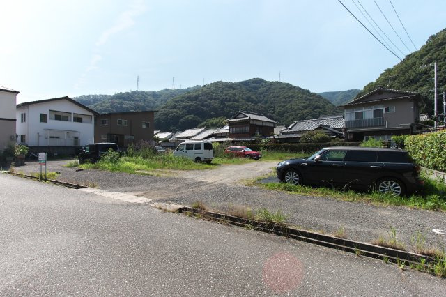 出来尾駐車場（大広）の周辺