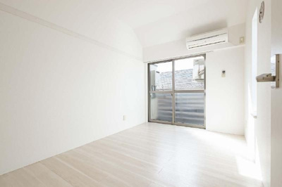 【居間・リビング】 | HPに初期費用掲載！「プライスホーム」で検索！メゾンソレイユ井尻