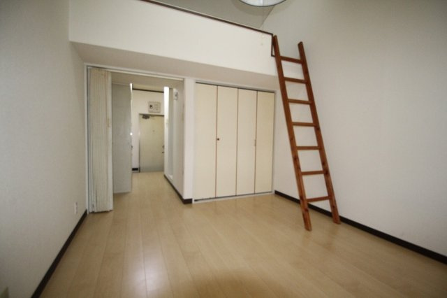 サンライフ都城Ⅰ・Ⅱの居間・リビング|ゆったり過ごせるリビングです