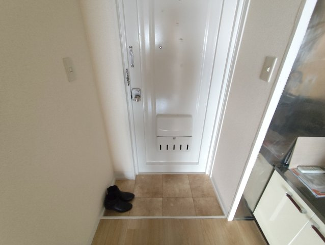 臼井デンタルビルの玄関