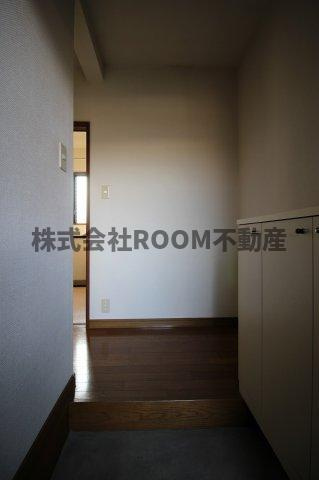 メゾンKMの玄関|落ち着いた玄関です