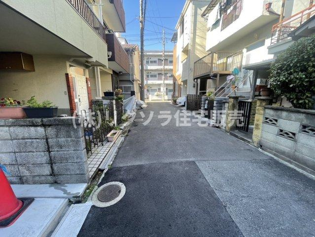 美井元町　新築一戸建ての前面道路含む現地写真|接道　北　4.0ｍ
■物件内覧・資金計画相談・住宅ローン相談、リフォーム相談、お問合せ受付中■
※当日・翌日のご内覧、ご相談はお電話でのお問合せがスムーズです！