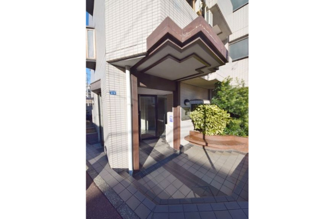 【エントランス】