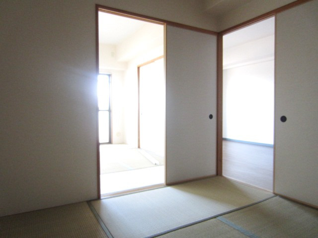 【居間・リビング】