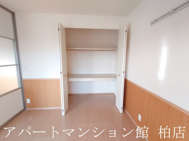 クレストパークＡの収納