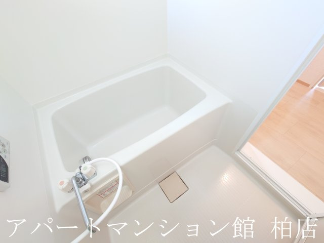 クレストパークＡの浴室