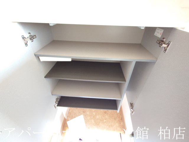 クレストパークＡの収納