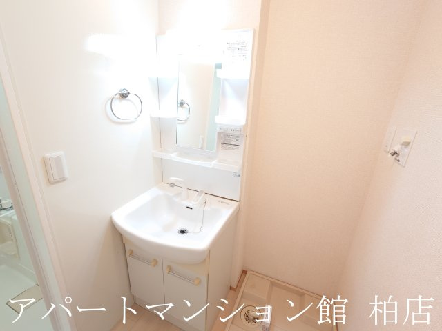 クレストパークＡの独立洗面台