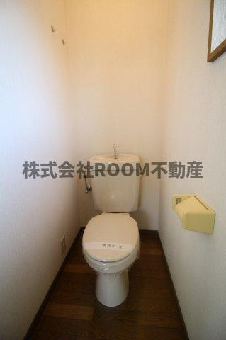 コーポフレグランスのトイレ|ゆったりとした空間のトイレです