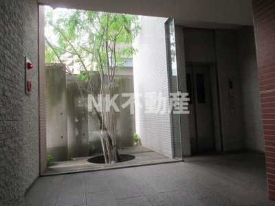 【ロビー】 | アンビション（荒本賃貸） | 建物の内部です