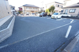 【駐車場】