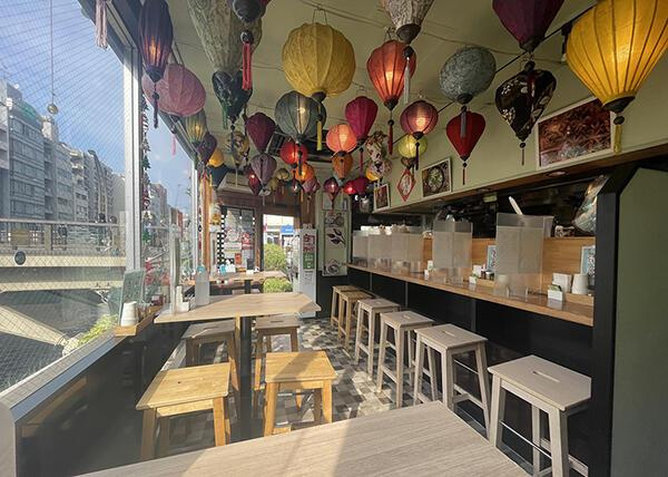 中央区新川２丁目の店舗一部