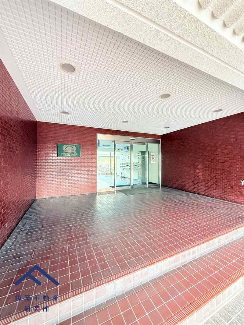 ライオンズマンション大楠のエントランス
