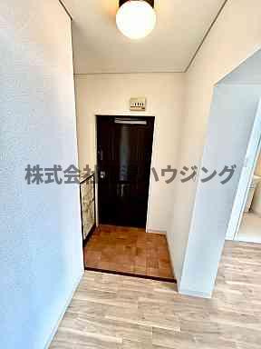 ときわマンションの玄関