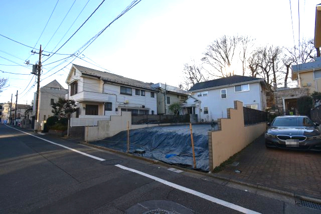 西荻北4丁目・売地の前面道路含む現地写真