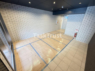 【ロビー】 | Live Flat都島