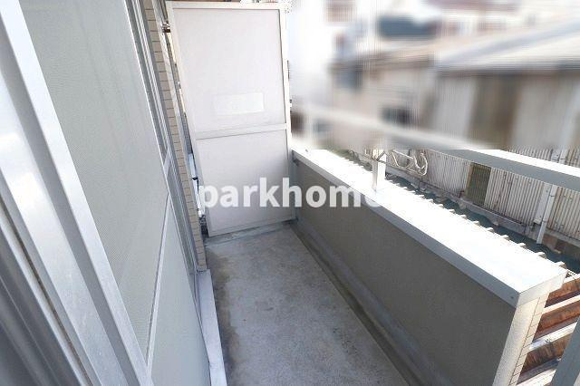 池本マンションのバルコニー|開放的で明るい空間を演出してくれるバルコニーです