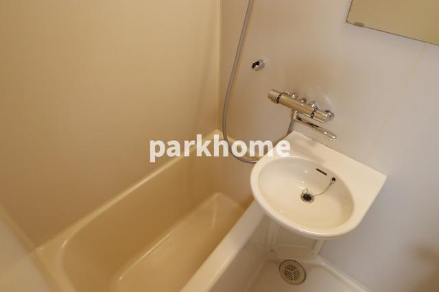 池本マンションの浴室|きれいなお風呂です