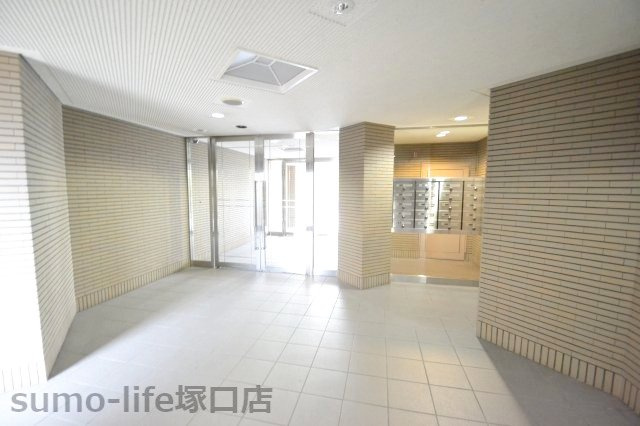ラフィーネ武庫之荘のロビー