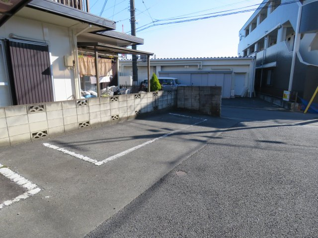 サニーコートⅡの駐車場