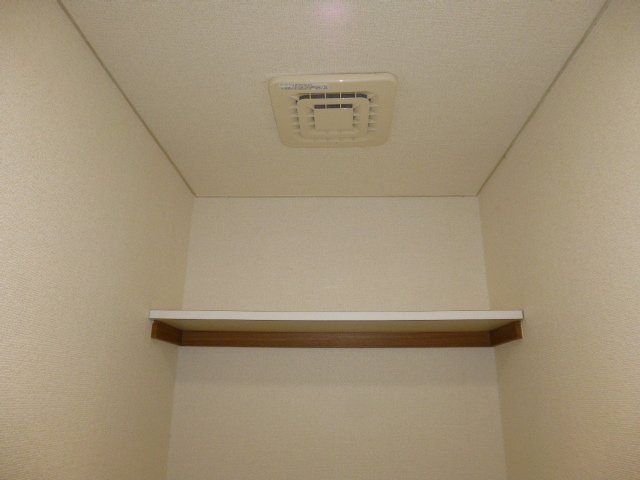 倉敷市老松町３丁目の賃貸マンションのトイレ|棚