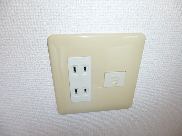 倉敷市老松町３丁目の賃貸マンションの設備|電話モジュラー