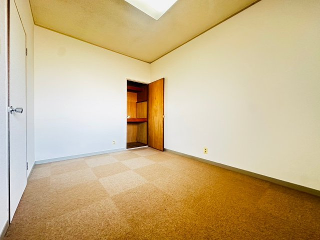 ロイヤルコーポ吉田の寝室