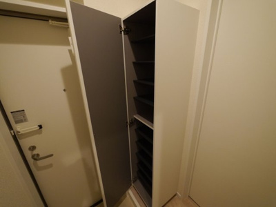 【玄関】 | リテラMy箱崎 | 別号室の写真になります。現況優先。