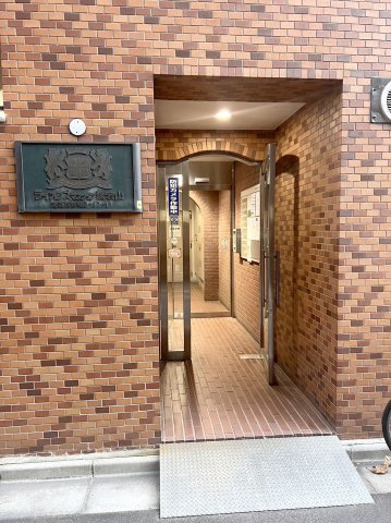 ライオンズマンション愛宕山のエントランス