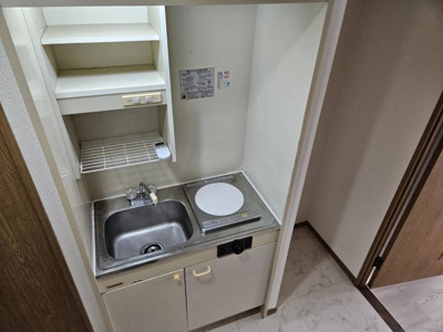 【キッチン】 | エヴァグリーン | 別号室の写真になります。現況優先。