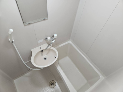 【洗面所】 | エヴァグリーン | 別号室の写真になります。現況優先。