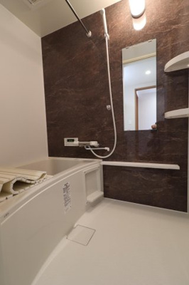 【浴室】 | Crecia吉塚 | 別号室の写真になります。現況優先。