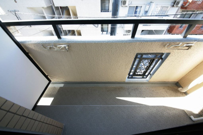 【バルコニー】 | ステイツ大橋 | 別号室の写真になります。現況優先。