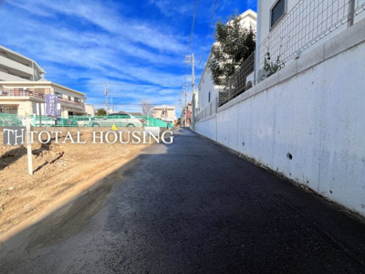 【前面道路含む現地写真】 | 調布市下石原1丁目　売地　全1区画