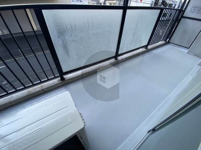 フローラ長田のバルコニー