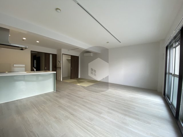 フローラ長田の居間・リビング