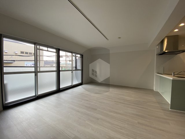 フローラ長田の居間・リビング