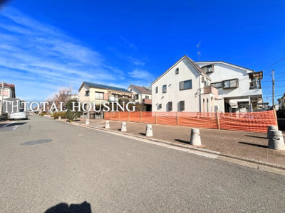 【前面道路含む現地写真】 | 三鷹市上連雀5丁目　建築条件付売地　全1区画