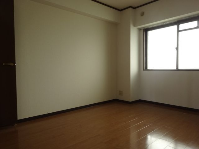エスペランサ宝塚の寝室