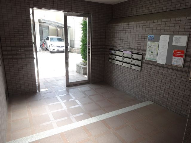 エスペランサ宝塚のエントランス