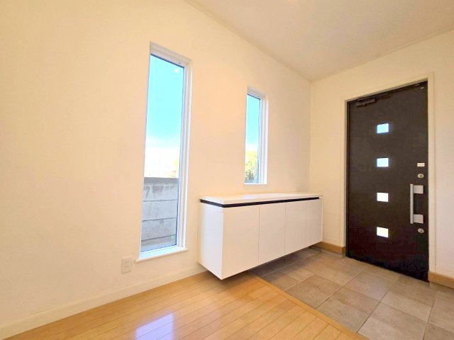 羽村市羽中２丁目の中古一戸建の玄関|1月20日撮影