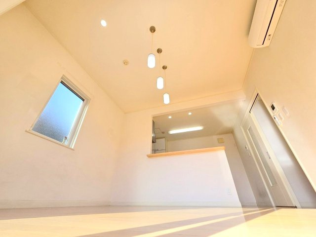 羽村市羽中２丁目の中古一戸建の居間・リビング|1月20日撮影