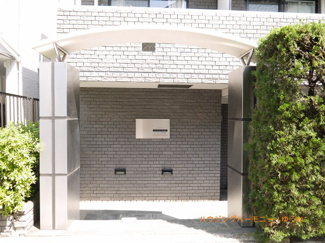 【エントランス】