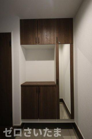 《仲介手数料無料》浦和区針ヶ谷２丁目2-9新築一戸建てリナージュの玄関|撮影日 2025年5月10日 16:50 曇り