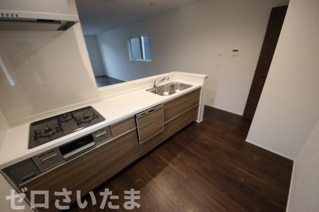 《仲介手数料無料》浦和区針ヶ谷２丁目2-9新築一戸建てリナージュのキッチン|撮影日 2025年5月10日 16:50 曇り