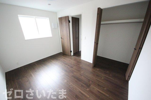 《仲介手数料無料》浦和区針ヶ谷２丁目2-9新築一戸建てリナージュの洋室|撮影日 2025年5月10日 16:50 曇り