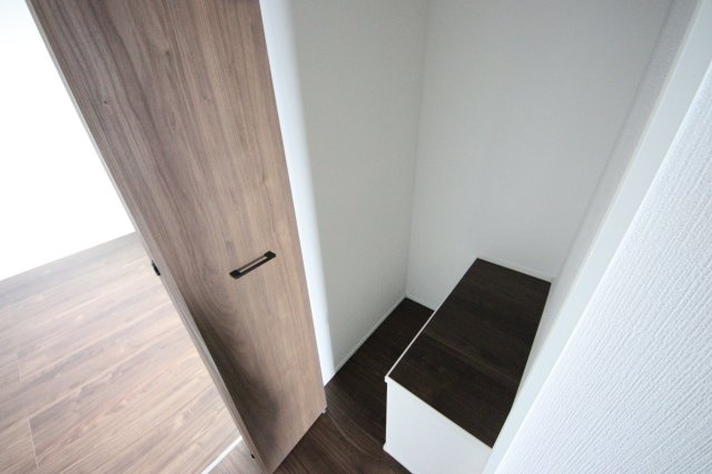 《仲介手数料無料》浦和区針ヶ谷２丁目2-9新築一戸建てリナージュの収納|撮影日 2025年5月10日 16:50 曇り