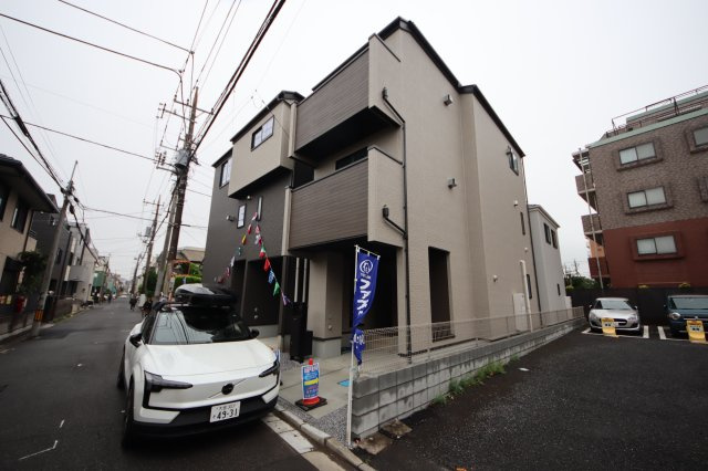 《仲介手数料無料》浦和区針ヶ谷２丁目2-9新築一戸建てリナージュの外観|撮影日 2025年5月10日 16:50 曇り