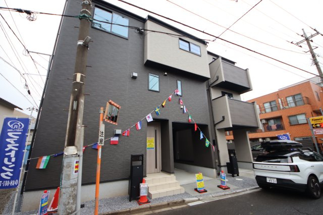 《仲介手数料無料》浦和区針ヶ谷２丁目2-9新築一戸建てリナージュの外観|撮影日 2025年5月10日 16:50 曇り